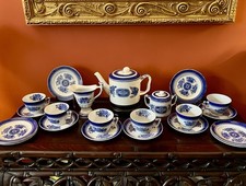 Spode Blue & White 21 Piece Tea Set for 6 People. Excellent Condition