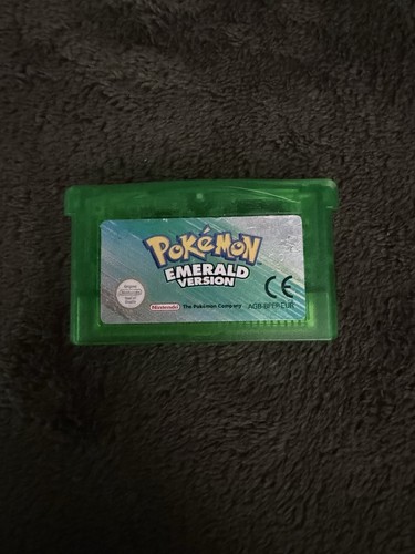 Pokémon emerald version - emerald,