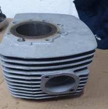 Suzuki T500 GT500 LH Cylinder