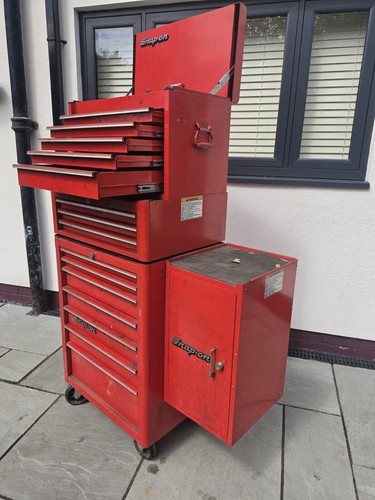 Snap tool box stack roll - on,