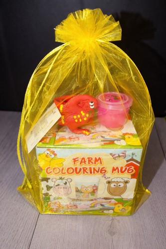 Farm colouring mug - farm,