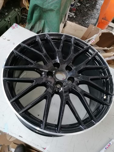 Genuine audi black - tt, 8s