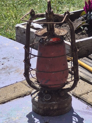 Vintage red metal oil - vintage,