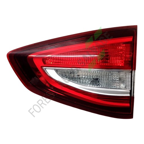 2017 ford max - rear, light