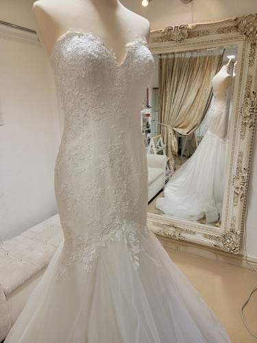 Veromia wedding dress size - ,