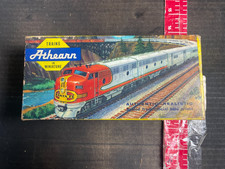 Vintage Athearn HO Scale Santa