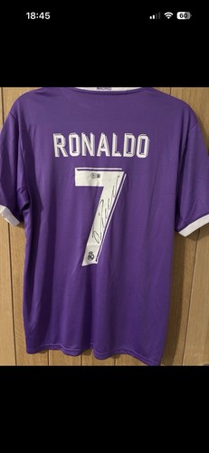 Cristiano ronaldo hand - ronaldo, signed