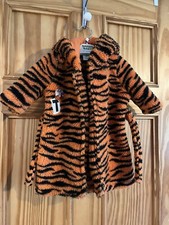 Disneyland tigger Winnie the Pooh dressing gown house coat lion tiger 