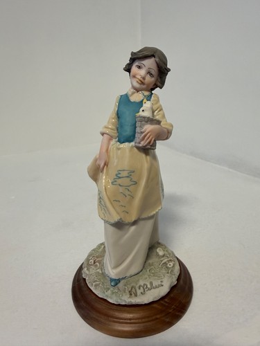 Vintage belcari figurine - vintage, a.