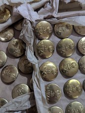 Hoard Of 408 brass WW1 To WW2 Royal Naval Hospital Buttons, Kings Crown