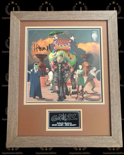 Signed gorillaz damon albarn - signed,