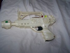 Vintage TG109 Toy Laser Gun