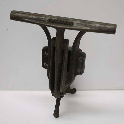 Paramo cast iron saw clamp - paramo,