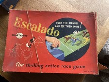 Vintage Chad Valley Escalado