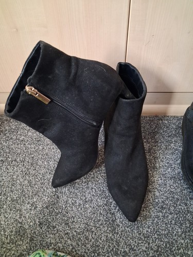 Oasis suede boots size - suede,