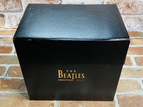 The beatles monthly box - beatles,