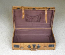 VINTAGE CLASSIC BEAUTIFUL LEATHER SUITCASE, MAINLY DECORATION, 60 x 35 x 20 cm