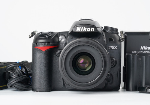 Near mint nikon - [near,