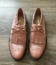 Women peach studded brogues