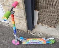 Ozbozz Kids 2  Wheel Rainbow With Light Up Wheels Fold Down Scooter