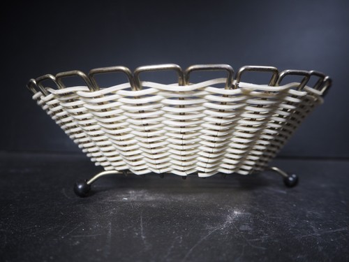 Rare 50s retro woven plastic - rare,