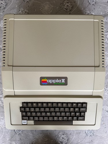 Apple europlus a2m0003 - apple, europlus,