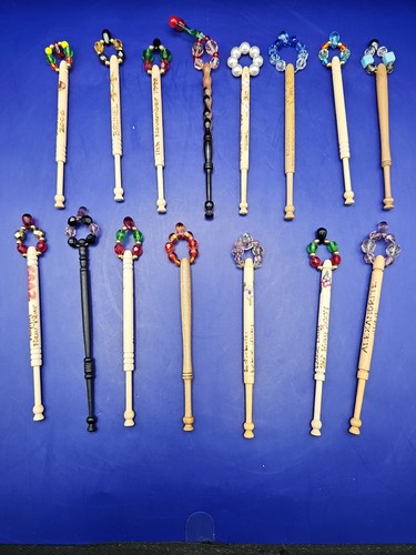 Wooden decorated lace - decorated,
