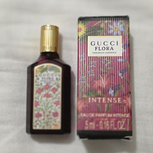 Gucci flora gorgeous gardenia - flora,