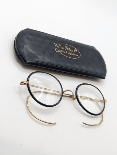 Antique frame eye glasses - antique,