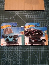 Hot Wheels Nissan Skyline GT-R BCNR33 and Tooned 2000GT-R LBWK JDM Japan