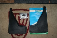 NOS REAR MUDFLAP KIT ROVER SD1