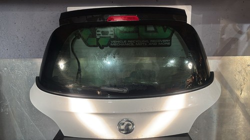 Vauxhall adam boot - vauxhall,