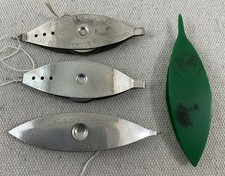 VINTAGE LOT OF 4 METAL (1