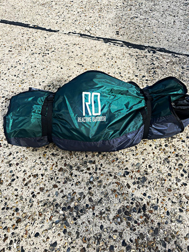 Reactive outdoor man 3 - outdoor,