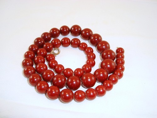 Red brown color bakelite round - color,