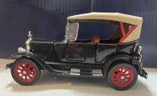 1/32 Scale  National Motor Museum Mint  Ford Model T Touring (1927) 