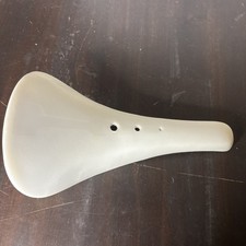 GT bmx seat white Viscount