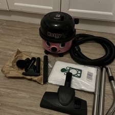 Numatic HET160-11 Hetty Bagged Cylinder Vacuum Cleaner Hoover 6L Pink