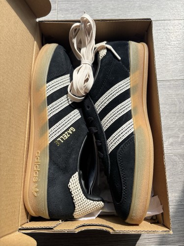 Adidas gazelle black and - gazelle,