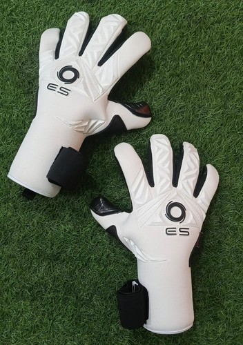 Goalkeeper gloves size and - goalkeeper,