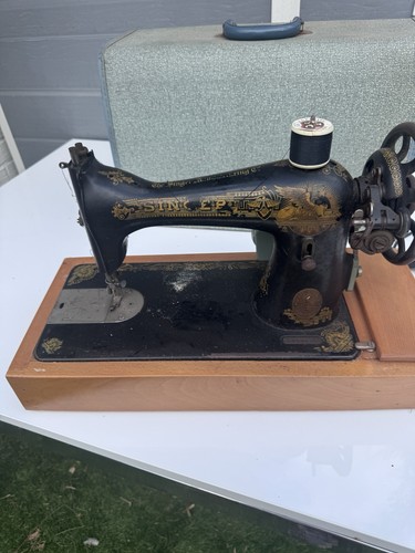 Vintage singer sewing machine - singer,