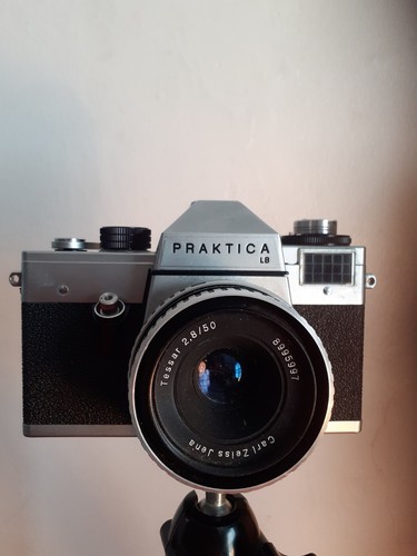 Praktica 35mm slr camera - lb,