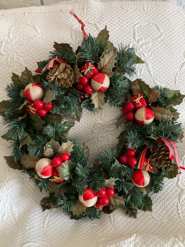 Vintage plastic holly - plastic,