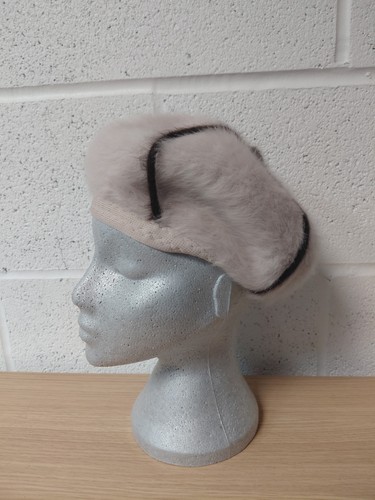Vintage kangol beret - vintage, pale