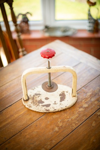 Vintage 1950s tala press - 1950s,