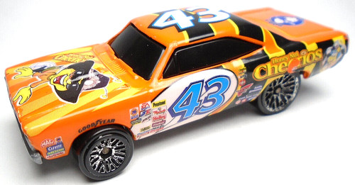 2004 hot wheels roadrunner - 2004,