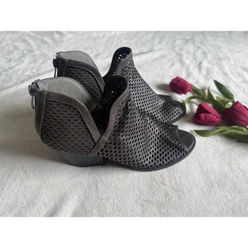 Boutique corky apollo - by, corky's
