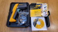 Fluke 561 Infrared and Contact Thermometer