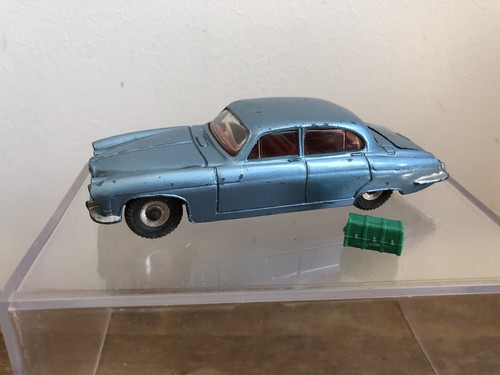Vintage dinky toys 142 - vintage, jaguar