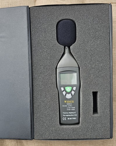 Digital sound level meter - level,
